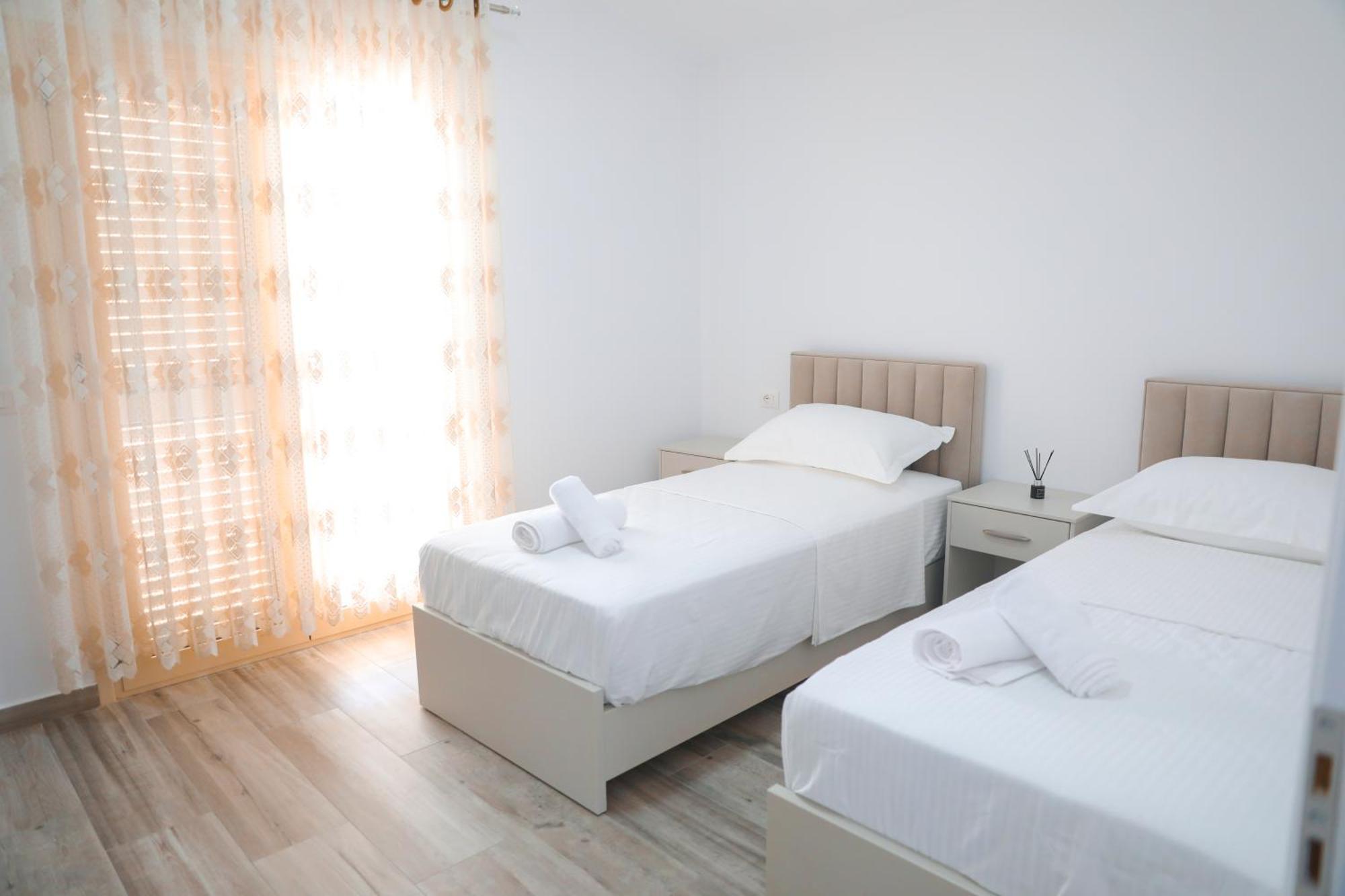Amla'S Villa 베라트 외부 사진